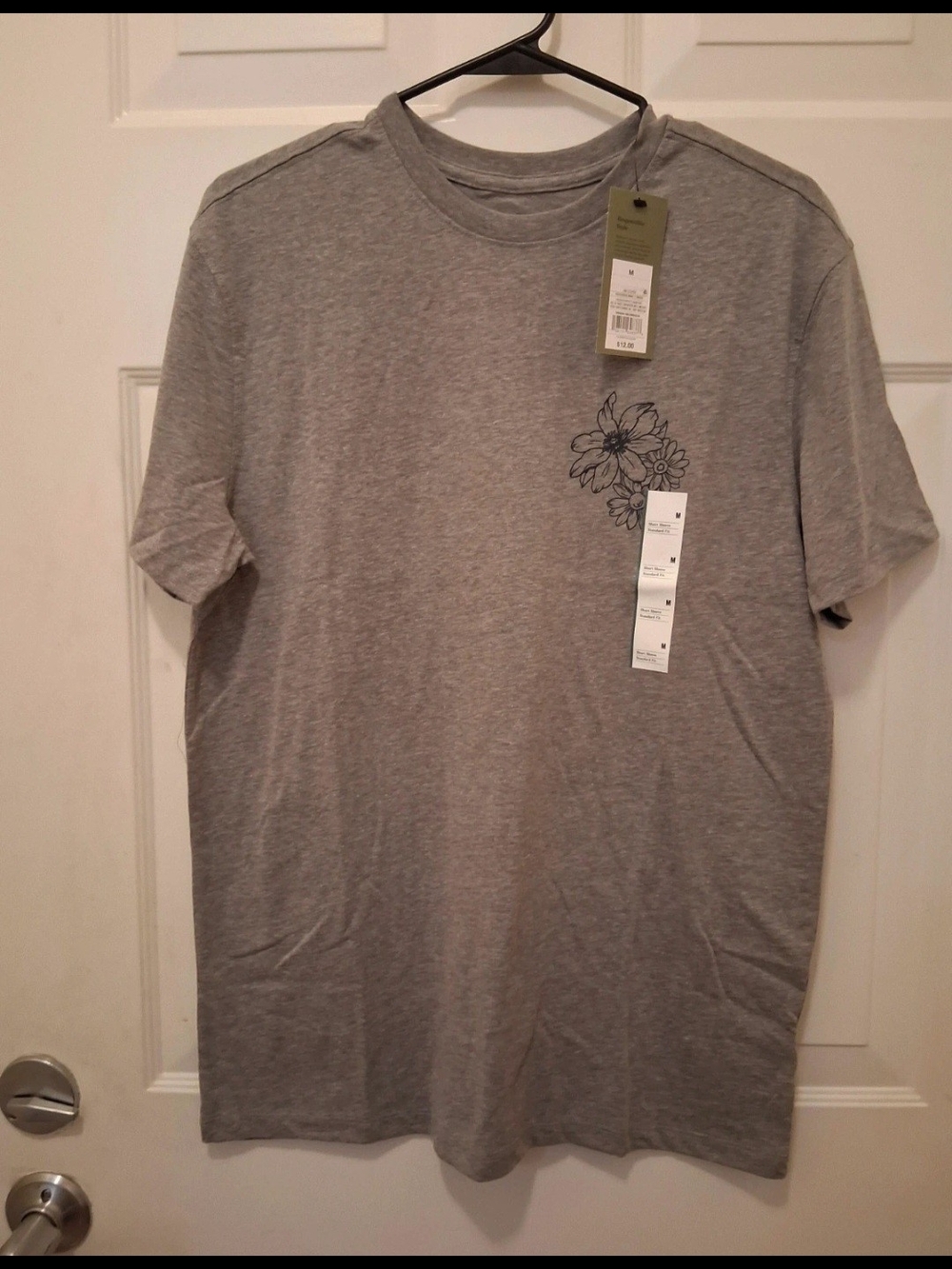 Goodfellow & Co Gray Short-Sleeve Tee with Black Floral Chest Print